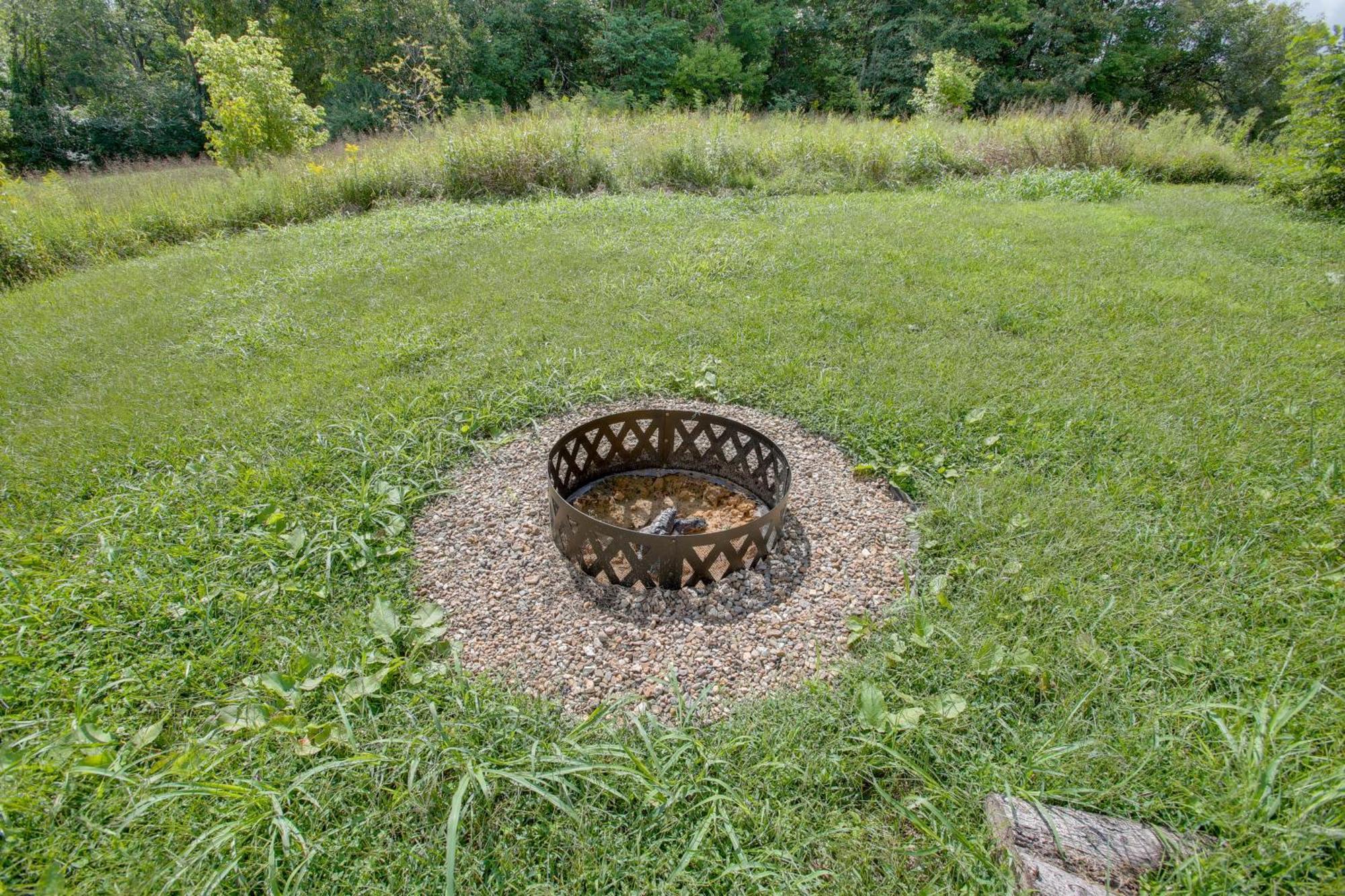 Albany Family Lake Getaway Near State Parks!ヴィラ エクステリア 写真